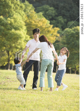 親子のふれあい 親子のふれあい 26617823