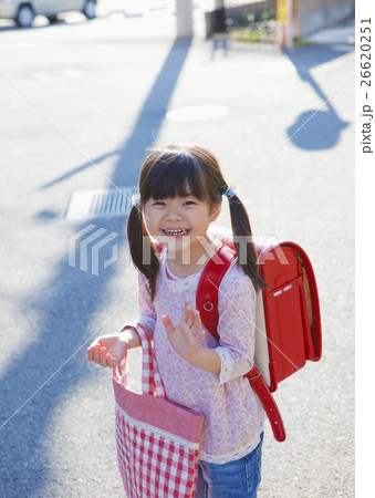 笑顔の少女 笑顔の少女 26620251