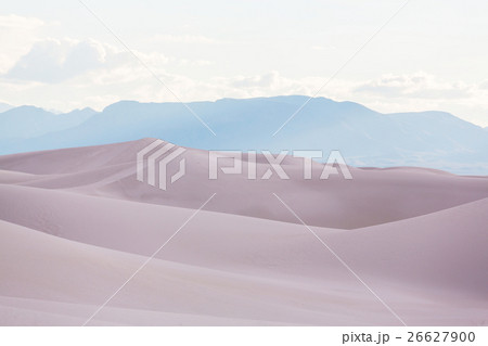White sands 26627900