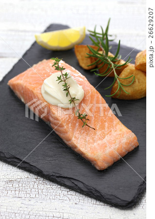 サーモンステーキ 26629207