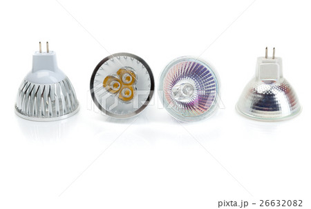 Four lamps MR16 halogen against LEDs. 26632082