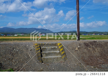 石狩平野の無人駅と階段 26641318