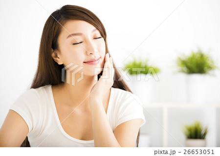 closeup young beautiful woman  in living room 26653051