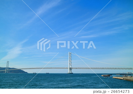 マリンピア神戸から見る明石海峡大橋 26654273