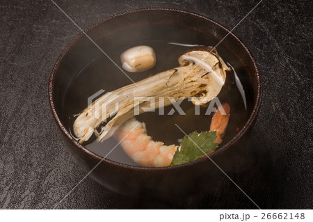 日本産高級松茸料理　 Domestic matsutake mushroom  26662148