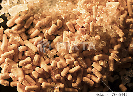 Macro view of dry yeast with crystallic sugar 26664491