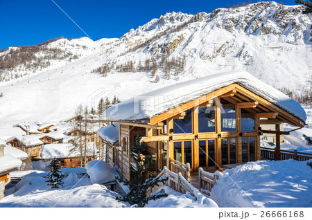 Alpine winter mountain landscape.  26666168
