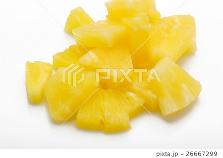 canned pineapple 26667299