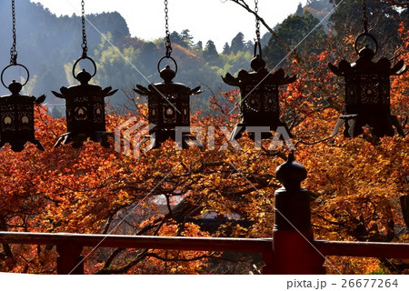 奈良、談山神社本殿の吊灯篭 奈良、談山神社本殿の吊灯篭 26677264