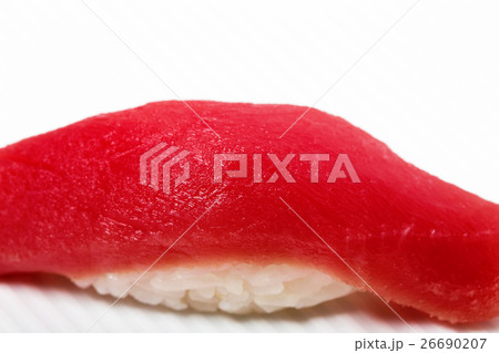 Traditional japanese tuna nigiri sushi. 26690207
