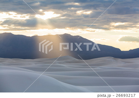 White sands White sands 26693217