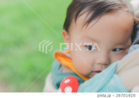1 year old 26701920