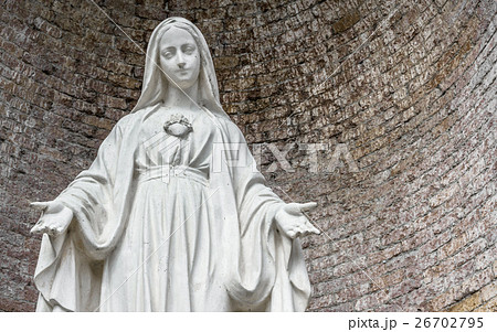 Statue of Our Lady 26702795