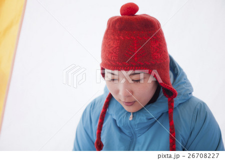 ワカサギ釣り_女性 ワカサギ釣り_女性 26708227