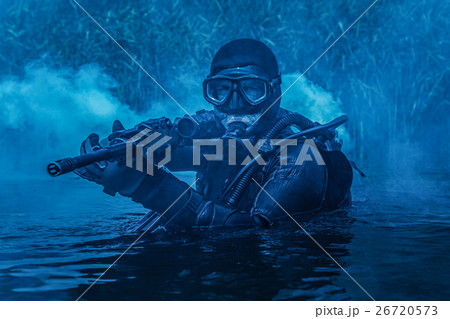 Navy SEAL frogman 26720573