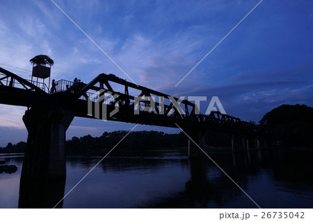 タイ国カンチャナブリーにあるクウェー川鉄橋（The Bridge over River Kwai） 26735042
