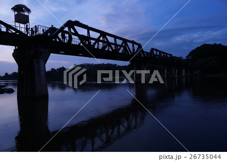 タイ国カンチャナブリーにあるクウェー川鉄橋（The Bridge over River Kwai） 26735044
