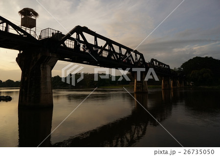 タイ国カンチャナブリーにあるクウェー川鉄橋（The Bridge over River Kwai） 26735050