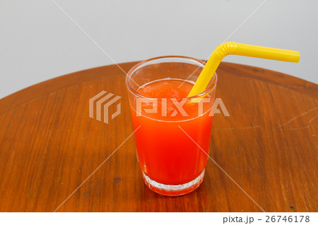 The ice Sweet Fruit juice. 26746178