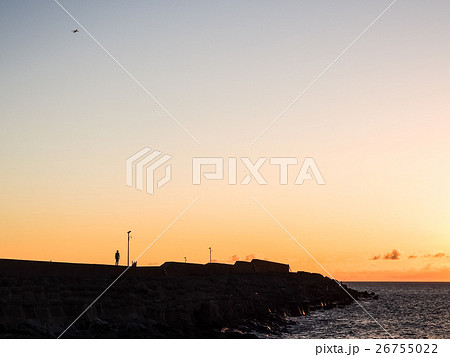 夕日 夕焼け 夕暮れ 26755022