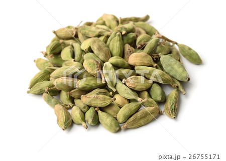 Heap of cardamom pods 26755171
