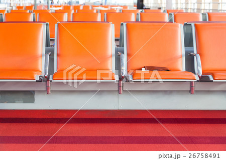 empty seat in departure lounge of airport 26758491