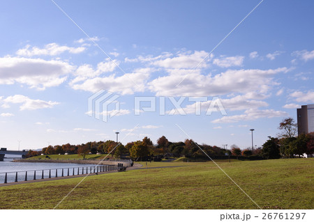 公園の風景 26761297