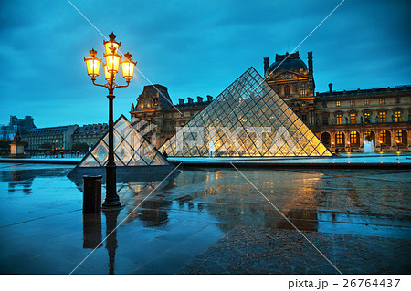 The Louvre Pyramid in Paris, France 26764437
