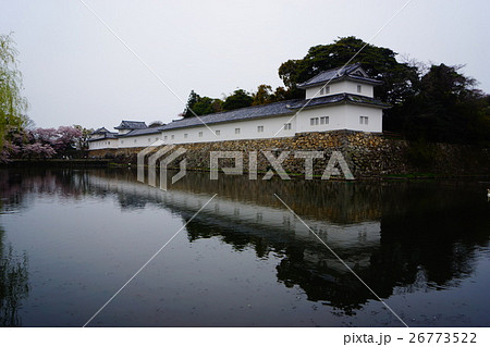彦根城　堀と城壁 26773522