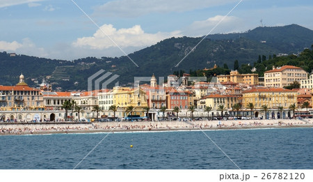 フランス コートダジュール ニース海岸と街並み フランス コートダジュール ニース海岸と街並み 26782120