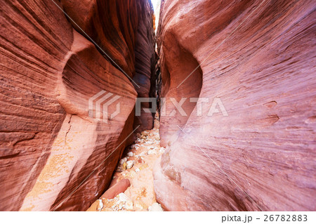 Slot canyon 26782883
