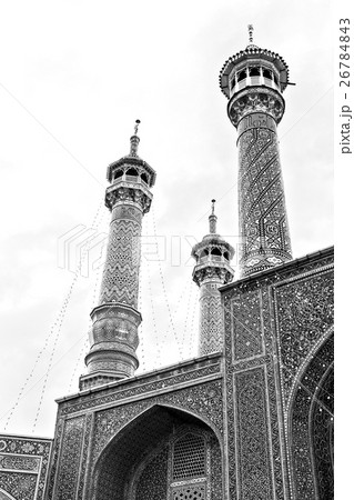 in iran  and old antique mosque    minaret 26784843