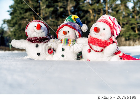 Happy snowman family 26786199