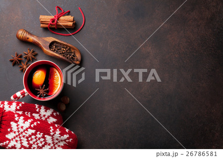 Christmas mulled wine and ingredients 26786581