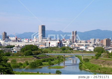 郡山市の街並み（阿武隈川と中心街） 26791171