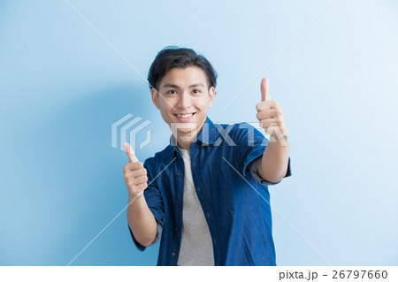 man show thumb up man show thumb up 26797660