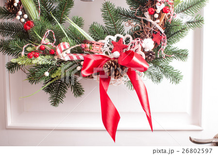 Red and white Christmas wreath Red and white Christmas wreath 26802597