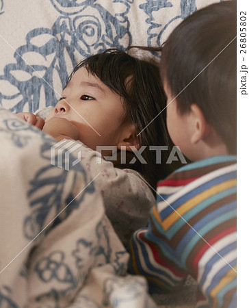 かわいい兄妹 26805802