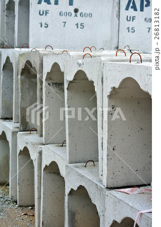 U-Shape precast concrete drain stacked 26813182