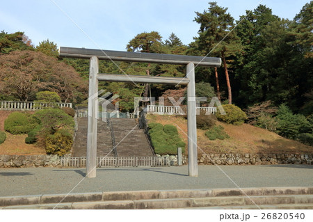 武蔵陵墓地（多摩御陵）の大正天皇陵「多摩陵」 26820540