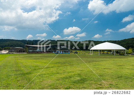 越後丘陵公園 夏の空と芝生 新潟県 長岡市 越後丘陵公園 夏の空と芝生 新潟県 長岡市 26822682