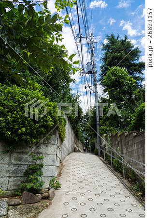 調布市 坂道の風景 ノスタルジーの写真素材 [26823157] - PIXTA