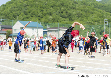 運動会イメージ（準備体操） 26830399