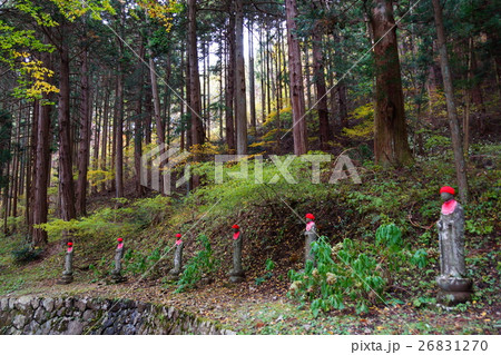 信濃三十三観音  金峰山 牛伏寺（第二十七番札所）石仏 26831270