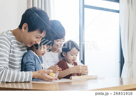 ファミリー 26831916