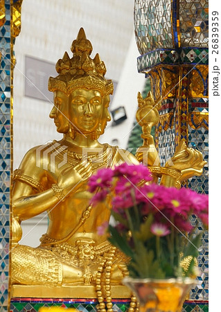 Erawan Shrine in Bangkok(タイ・バンコクのエラワン祠) Erawan Shrine in Bangkok(タイ・バンコクのエラワン祠) 26839359