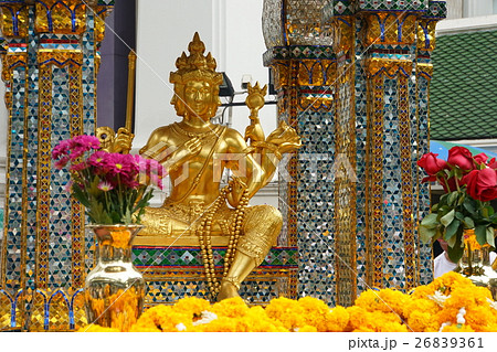 Erawan Shrine in Bangkok（タイ・バンコクのエラワン祠) 26839361