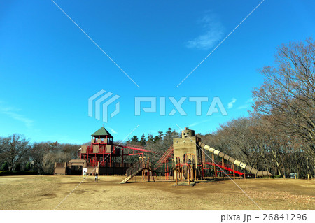 ふなばしアンデルセン公園のワンパク城とじゅえむタワー（12月）千葉県船橋市 26841296