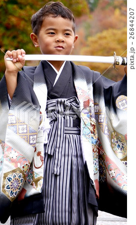 七五三 羽織袴の男の子 Japanese traditional KIMINO の写真素材