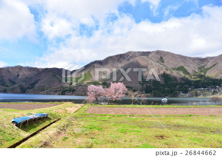 木崎湖畔の春景色 26844662